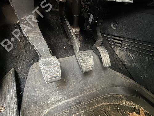 Pedal Pedal FORD FUSION (JU_) 1.6 (100 hp) 33654290 33654290