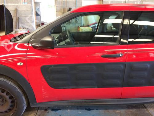 Dørrute ventre foran CITROËN C4 CACTUS 1.2 VTi 82 (82 hp) 27433803
