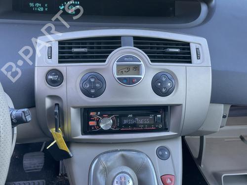 Used Climate control RENAULT SCÉNIC II (JM0/1_) 1.6 16V (JM1R) (112 hp) 26425637