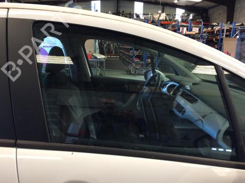 Used Front right door window CITROËN C3 II (SC_) 1.4 HDi 70 (SC8HZC, SC8HR0, SC8HP4) (68 hp) 26425376