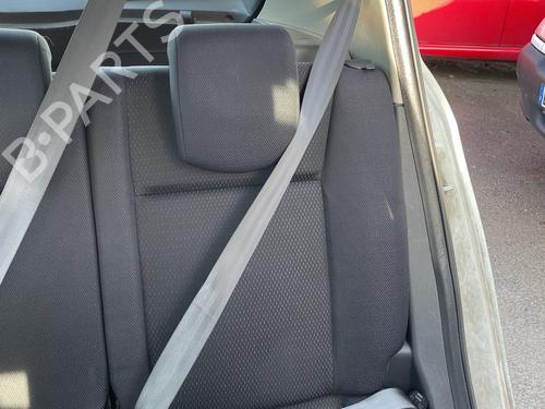 Used Seat buckle RENAULT CLIO III (BR0/1, CR0/1) 1.5 dCi (BR17, CR17) (86 hp) 31288801