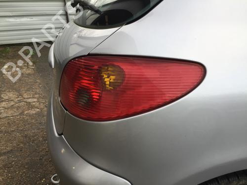 Piloto trasero derecho PEUGEOT 206 Hatchback (2A/C) 1.6 HDi 110 | BP30890613C35