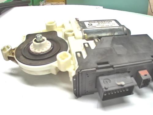 Right front window motor CITROËN C5 I (DC_) 2.2 HDi (DC4HXB, DC4HXE) | BP26417471E20 - Image 2