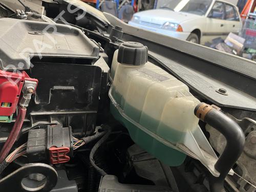Ekpansionstank Ekpansionstank RENAULT CLIO III (BR0/1, CR0/1) 1.2 16V (78 hp) 35927146 35927146