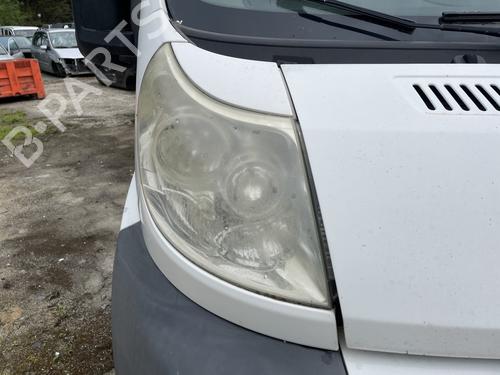 Used Right headlight Right headlight CITROËN JUMPER II Van 2.2 HDi 120 (120 hp) 35808044 35808044
