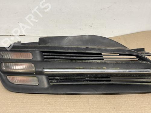 Used Right front indicator NISSAN MICRA III (K12) 1.2 16V (80 hp) 31017438