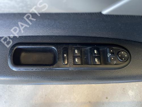 Left front window switch PEUGEOT 407 (6D_) 2.0 HDi 135 (6DRHRH, 6DRHRE, 6DRHRG, 6DRHRJ) | BP32735896I27 - Image 2