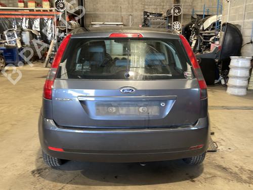 Left headlight FORD FIESTA V (JH_, JD_) 1.4 16V | BP26426413C28 