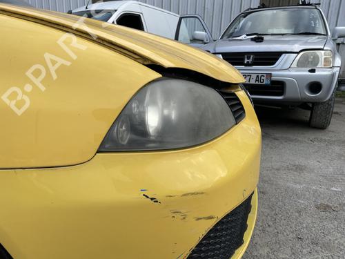 Used Right headlight Right headlight SEAT IBIZA III (6L1) 1.2 12V (70 hp) 31017494 31017494