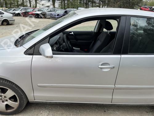 Used Front left window mechanism Front left window mechanism VW POLO IV (9N_, 9A_) 1.4 TDI (70 hp) 39396538 39396538