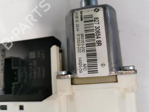 Rudehejsemekanisme Højre bagtil RENAULT MEGANE III Hatchback (BZ0/1_, B3_) 1.5 dCi (BZ0C) (90 hp) 26428258