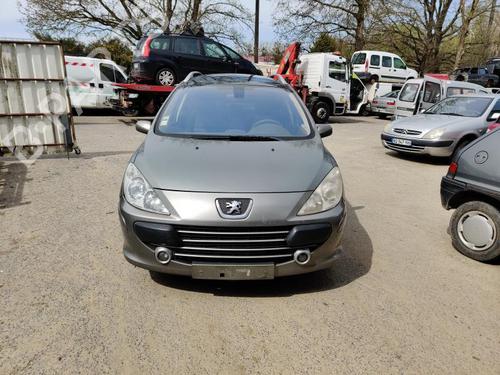 Forskærm venstre PEUGEOT 307 Break (3E) 2.0 HDi 135 (136 hp) 31134997