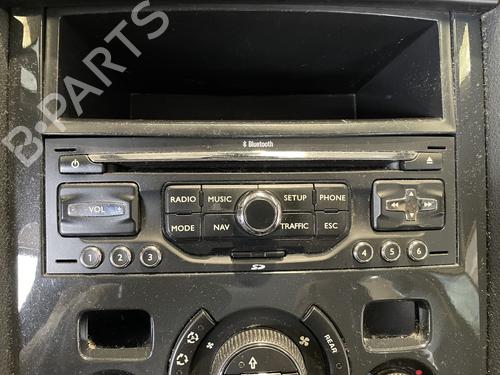 Used Radio Radio PEUGEOT 5008 (0U_, 0E_) 1.6 HDi (112 hp) 33047408 33047408