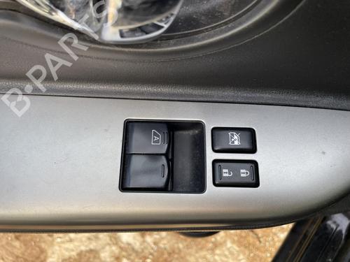 Used Left front window switch Left front window switch NISSAN MICRA IV (K13K, K13KK) 1.2 DIG-S (98 hp) 36752565 36752565