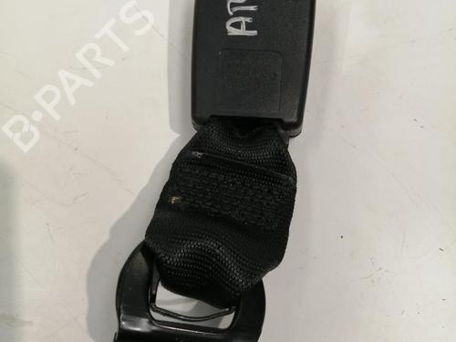 Used Seat buckle RENAULT TWINGO II (CN0_) 1.5 dCi (CN0E) (64 hp) 26422731