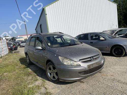 Fuse box PEUGEOT 307 Break (3E) 2.0 HDI 110 | BP26422357E1 