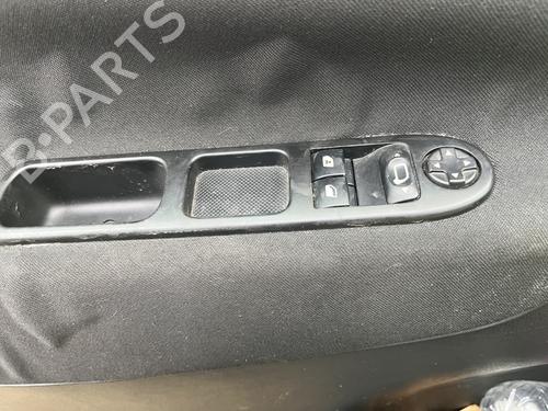 Used Left front window switch PEUGEOT 207 (WA_, WC_) 1.4 (73 hp) 31338988