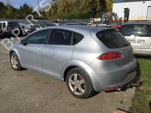 Used Right front steering knuckle Right front steering knuckle SEAT LEON (1P1) 1.9 TDI (105 hp) 29735680 29735680