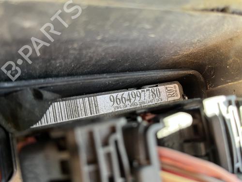Used Fuse box Fuse box PEUGEOT 207 (WA_, WC_) 1.4 16V (95 hp) 35992122 35992122
