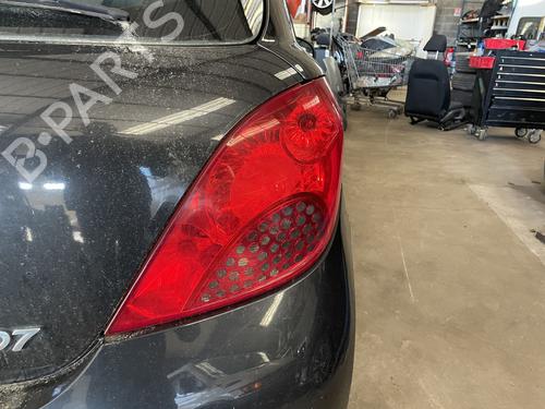 Used Lamp holder PEUGEOT 207 (WA_, WC_) 1.4 HDi (68 hp) 33015032