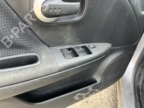 Used Left front window switch Left front window switch 38531827 38531827