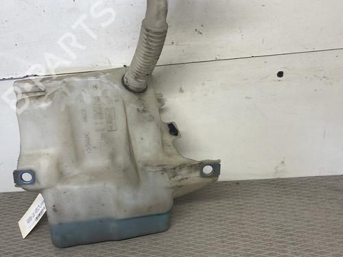 windscreen-washer-tank-ford-grand-c-max-dxacb7-dxaceu-2010-2011-2012-2013-2014-2015-2016-2017-2018-2019-32318217 main image