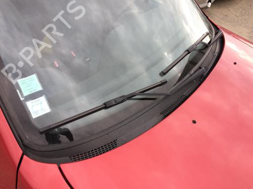 Used Front windshield wiper arm PEUGEOT 306 Hatchback (7A, 7C, N3, N5) 1.4 (75 hp) 29205142