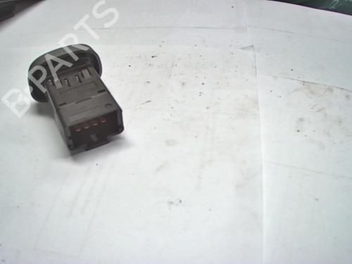 Used Warning switch RENAULT CLIO II (BB_, CB_) 1.5 dCi (B/CB07) (65 hp) 26417464