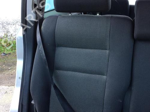 Used Seat buckle OPEL ZAFIRA / ZAFIRA FAMILY B (A05) 1.9 CDTI (M75) (120 hp) 26886916