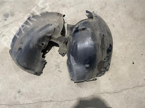 Used Wheel arch RENAULT SCÉNIC II (JM0/1_) 1.5 dCi (JM1E, JM16) (106 hp) 26421982