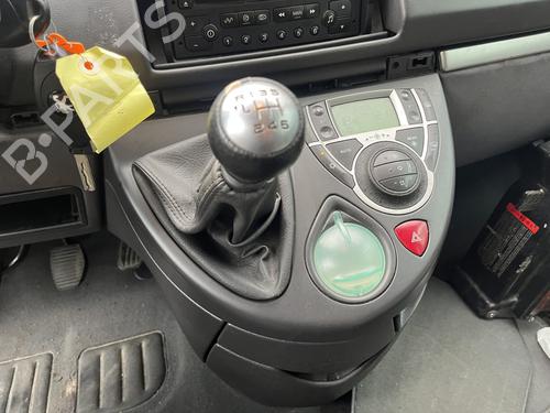 Bouton de warning PEUGEOT 807 (EB_) 2.2 HDi (163 hp) 30698832