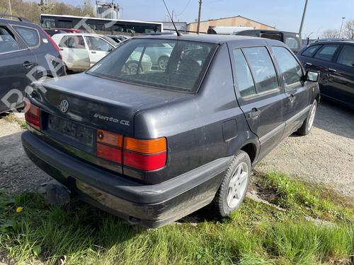 Venstre Styrespindel Lejehus Venstre Styrespindel Lejehus VW VENTO (1H2) 1.9 TD (75 hp) 33475160 33475160