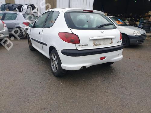 Fuse box PEUGEOT 206 Hatchback (2A/C) 1.4 HDi eco 70 | BP26422123E1 