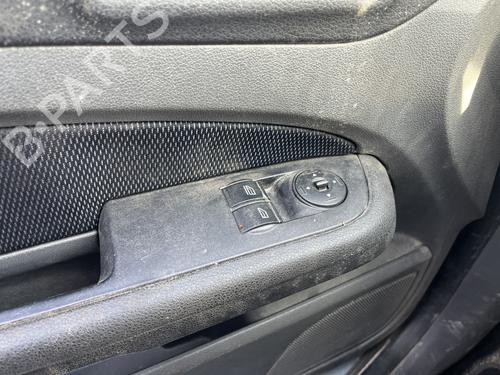 Used Left front window switch Left front window switch FORD FOCUS II (DA_, HCP, DP) [2004-2013] 33475118 33475118