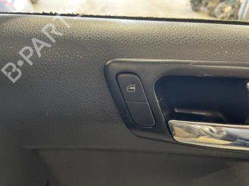 Used Right front window switch Right front window switch VW POLO IV (9N_, 9A_) 1.4 TDI (70 hp) 34107228 34107228