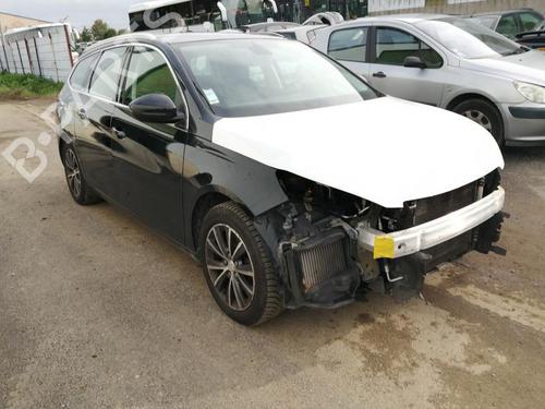 Left front indicator PEUGEOT 308 SW II (LC_, LJ_, LR_, LX_, L4_) 2.0 BlueHDi 150 | BP26422825C32 