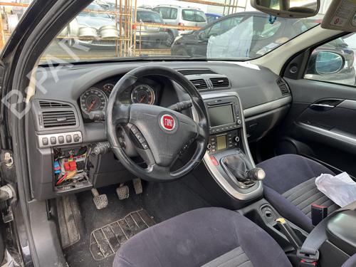 Used Glove box FIAT CROMA (194_) 1.9 D Multijet (194AXB1B) (120 hp) 31904420