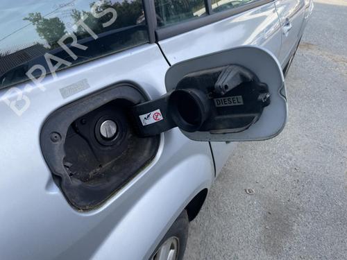 Fuel flap RENAULT MEGANE II Estate (KM0/1_) 1.5 dCi (KM16, KM1E) | BP26736844C131 