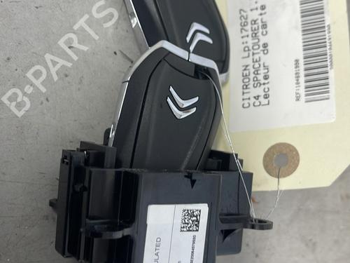 Used Card reader Card reader CITROËN C4 SPACETOURER (3D_) 1.5 BlueHDi 130 (131 hp) 26420457 26420457