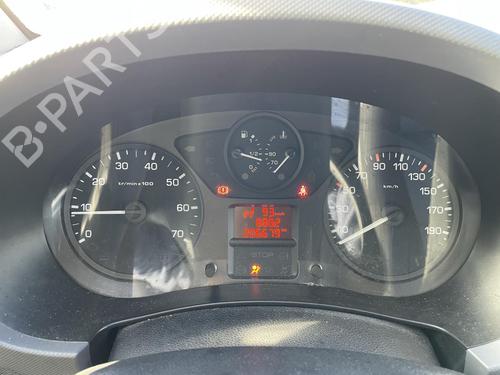 Used Instrument cluster Instrument cluster 38924221 38924221