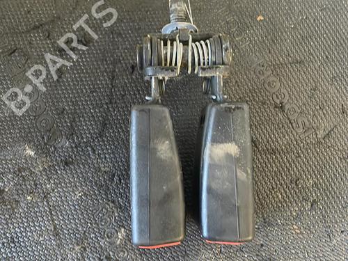 Sikkerhetsbelte-spenne FORD KUGA I 2.0 TDCi (140 hp) 26422384