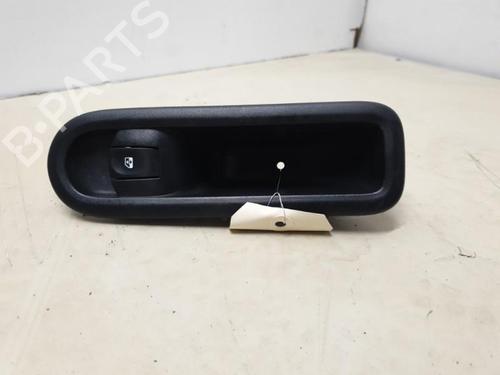 Used Right front window switch RENAULT CLIO III (BR0/1, CR0/1) 1.5 dCi (C/BR0G, C/BR1G) (68 hp) 26427483