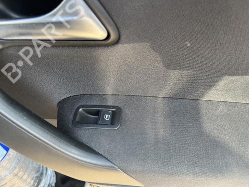 Used Right front window switch Right front window switch 37656572 37656572