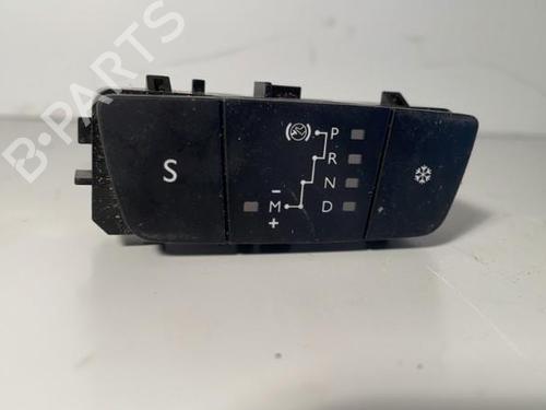 Used Gear lever PEUGEOT 308 II (LB_, LP_, LW_, LH_, L3_) 1.6 BlueHDi 120 (120 hp) 26427457