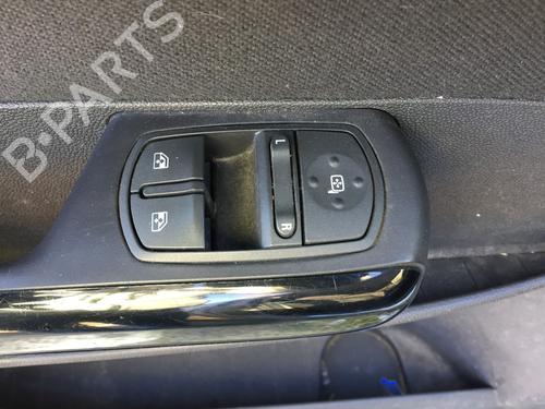 Used Left front window switch Left front window switch OPEL CORSA D (S07) 1.3 CDTI (L08, L68) (90 hp) 31329290 31329290