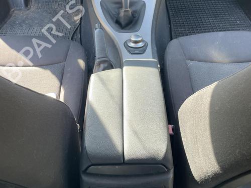 Mittelkonsole Mittelkonsole BMW 3 Touring (E91) 318 i (129 hp) 36684135 36684135