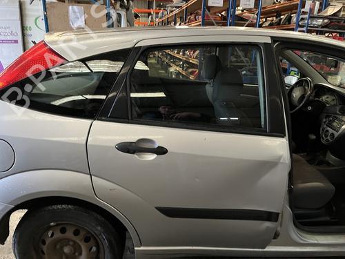 Panel rute bak høyre FORD FOCUS I (DAW, DBW) 1.6 16V (100 hp) 30819616