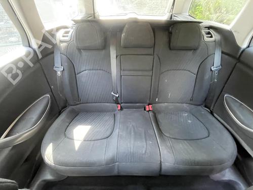 Used Rear right seatbelt Rear right seatbelt 37277718 37277718