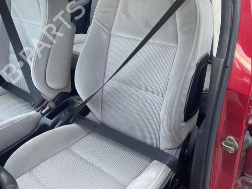 Used Seat buckle PEUGEOT 307 (3A/C) 1.6 HDi (90 hp) 26907347