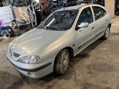 Used Servo brake RENAULT MEGANE I (BA0/1_) 1.6 16V (BA04, BA0B, BA11, BA1J, BA16, BA19, BA1K, BA1V,... (107 hp) 31017533